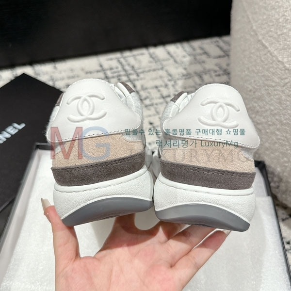  * ĳ־ Ŀ AT555038-1