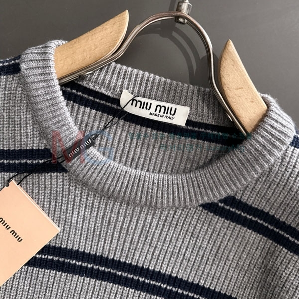 ���� �̿�̿� ������ MIU8716143