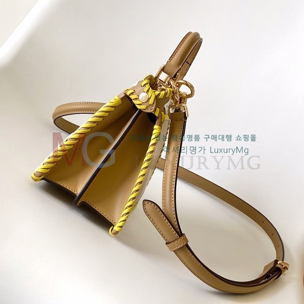  ī ̾ ڴ ̴ F0095001-2