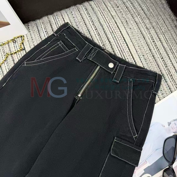  ũ Ʃ  AU232340238-3