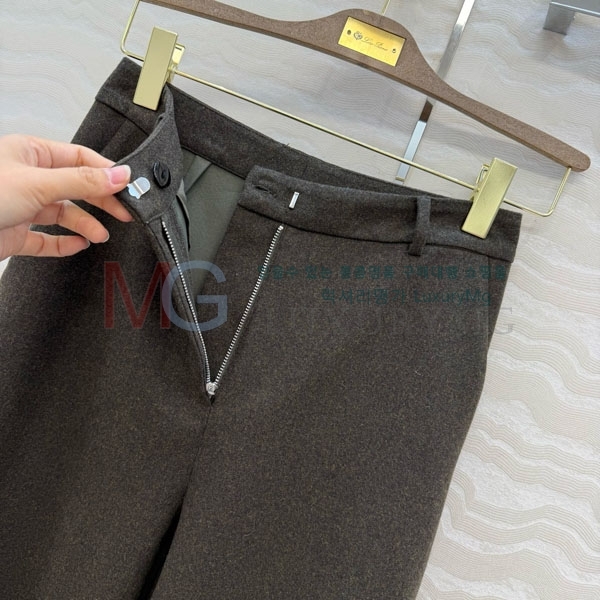 ���� �η�**�� ���� LP745602-4