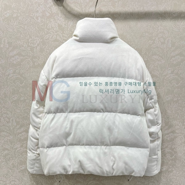 ���� �η�**�� �ٿ� �е� LP31055-16