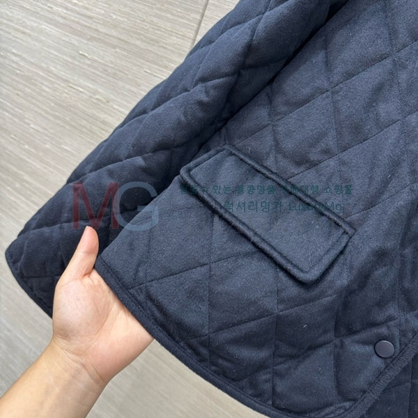  η** ٿ е LP2923022-4