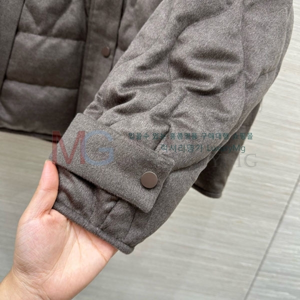  η** ٿ е LP2923022-8