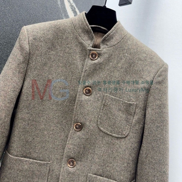 ���� �η�**�� ���� LP24660-4