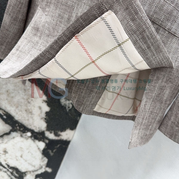 ���� �η�**�� ���� LP24660-6