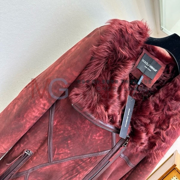  üذٳ þ   DG3240354-5