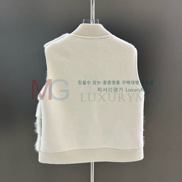  ** þ    LP562230-1