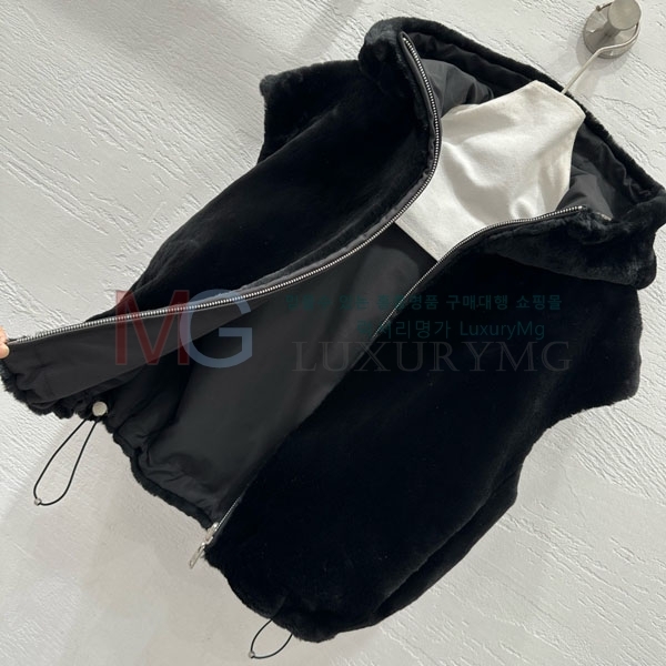   þ    PRA232402-10