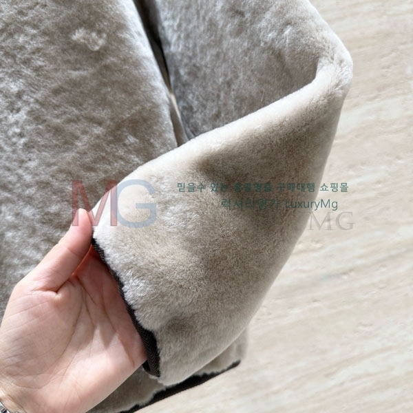  η** þ   LP23345054-11