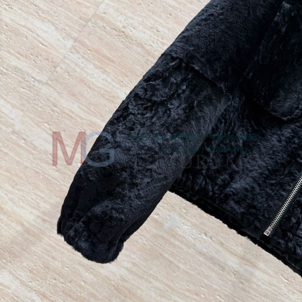  ο þ   LOW234080-5