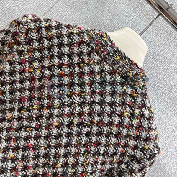  η**  Ŷ LP23243033-5