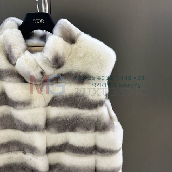   þ    DO8282306-14