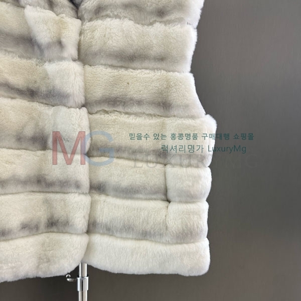   þ    DO8282306-15