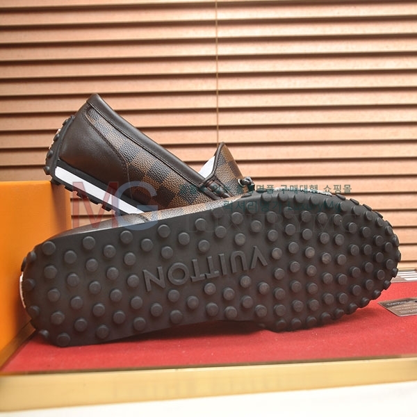  ̺ ĳ־  1LV303667-1