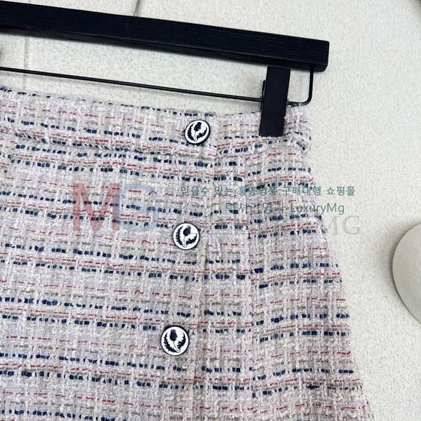  η** ĿƮ LP234052-2