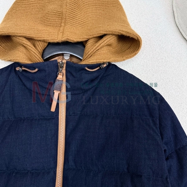 ���� ���ڷ� ��ġ�ڸ� �ٿ� �е� BC4340349-1