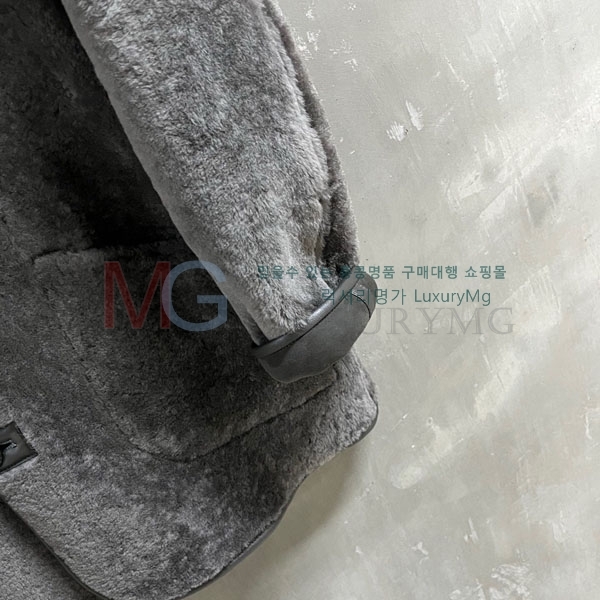 ���� �ο��� ��� �þ �� ���� LOW23404-7