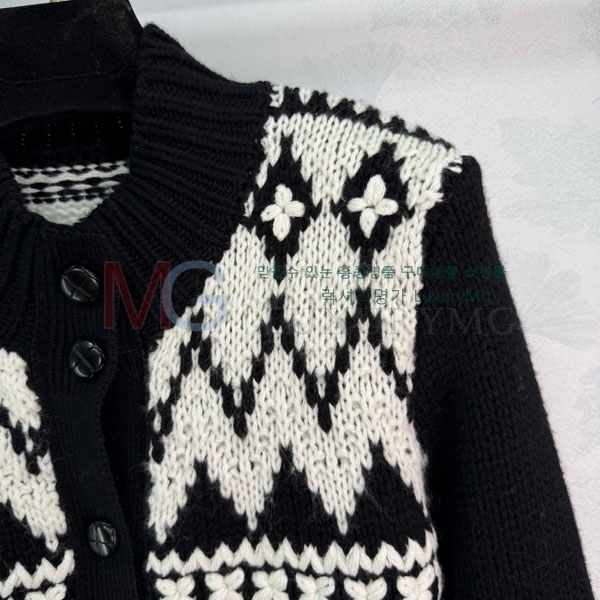 ���� �η�**�� ������ ����� LP325677-2