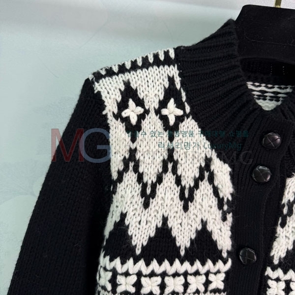 ���� �η�**�� ������ ����� LP325677-2