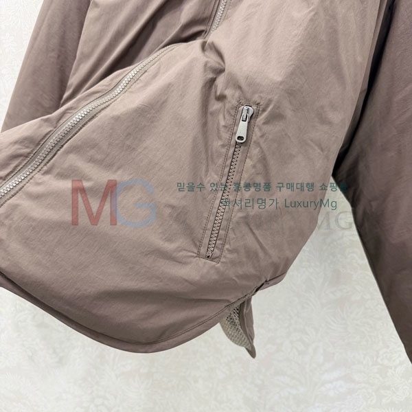 ���� ���ڷ� ��ġ�ڸ� ��� �ٿ� �е� BC4340349-2