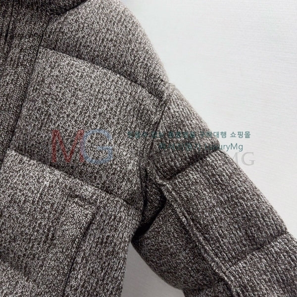 ���� ���ڷ� ��ġ�ڸ� �ٿ� �е� BC56568-7