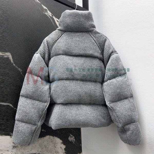 ���� ���ڷ� ��ġ�ڸ� �ٿ� �е� BC56568-8