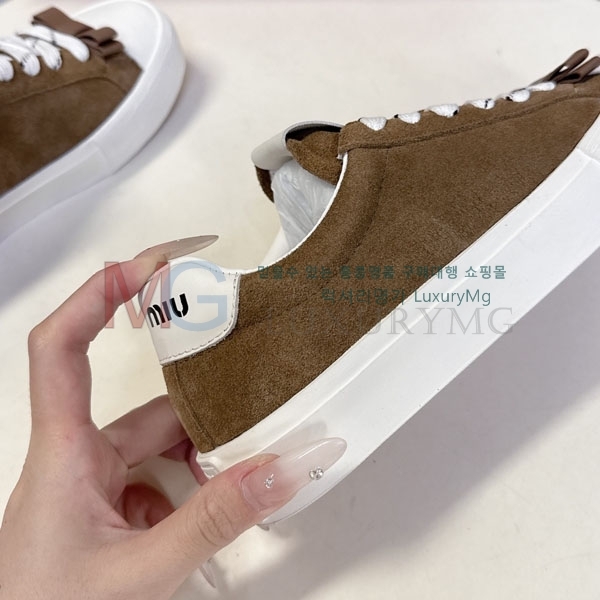 ���� �̿�̿� ����Ŀ�� MI3308801