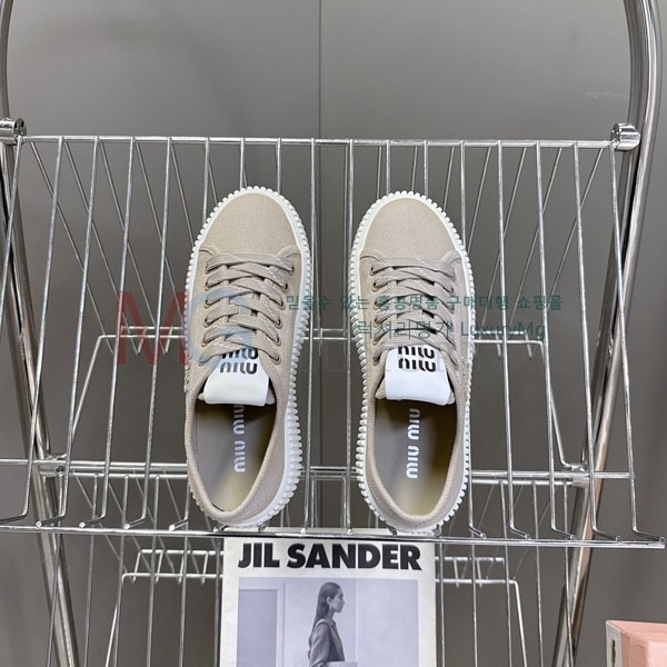 ���� �̿�̿� ����Ŀ�� MI3302884