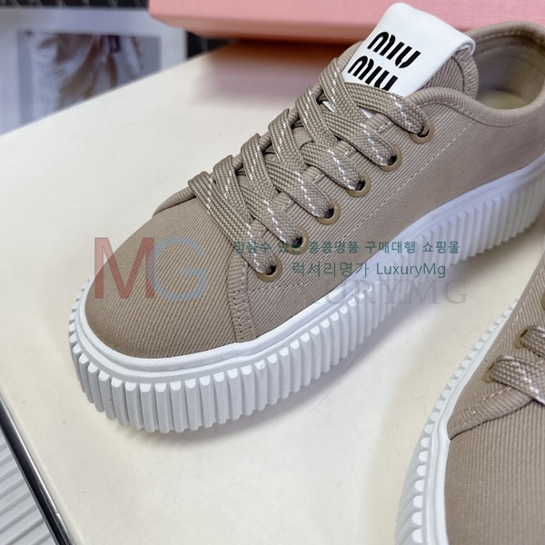 ���� �̿�̿� ����Ŀ�� MI3302884