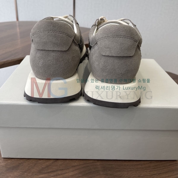 ���� ���ڷ� ��ġ�ڸ� ����Ŀ�� BL559049-5