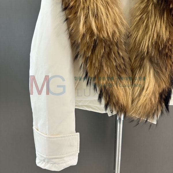 ���� �η�**�� �ٿ� �е� LP434064-5