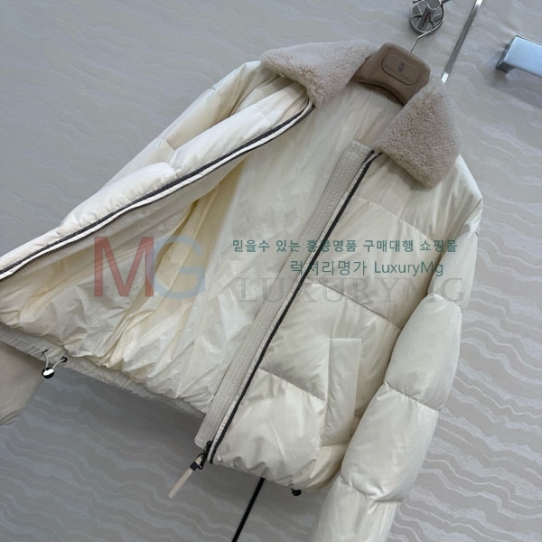 ���� ���ڷ� ��ġ�ڸ� �ٿ� �е� BC5345054-1