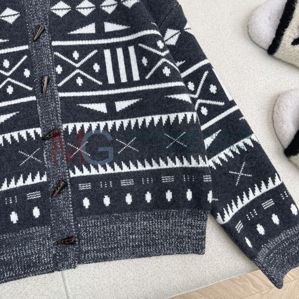 ���� �η�**�� ������ LP323400-4