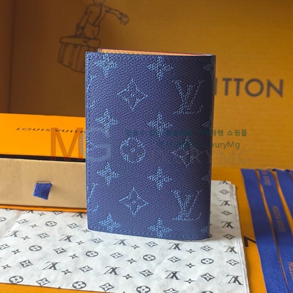 ���̺��� �н���Ʈ Ŀ�� �������� M26831-4