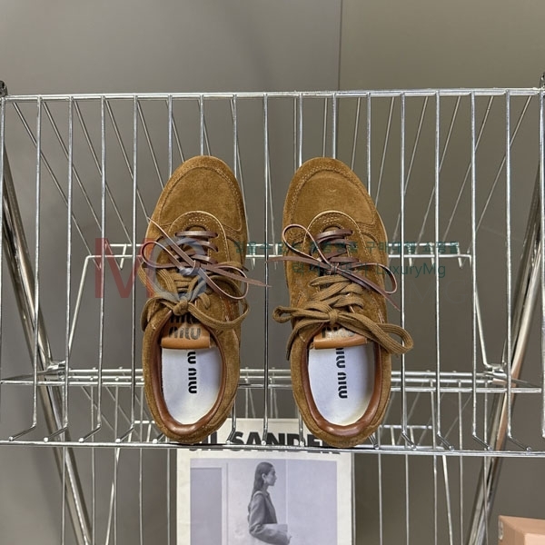 ���� �̿�̿� ����Ŀ�� MI3378924-2