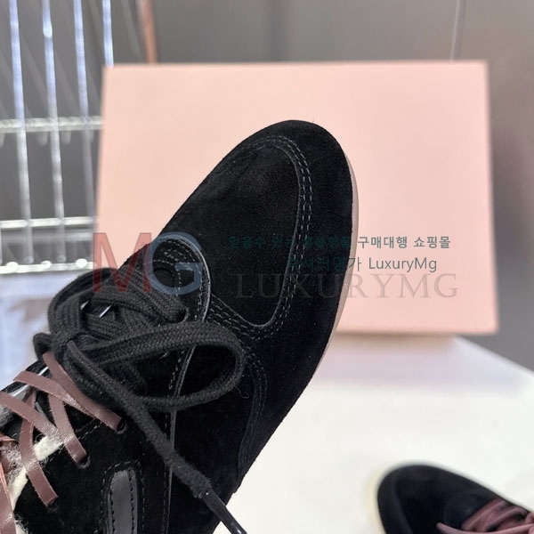 ���� �̿�̿� ����Ŀ�� MI3378923-1