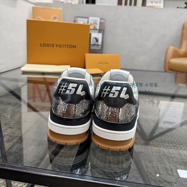 ���� ����*�� ����Ŀ�� LV5675543-2