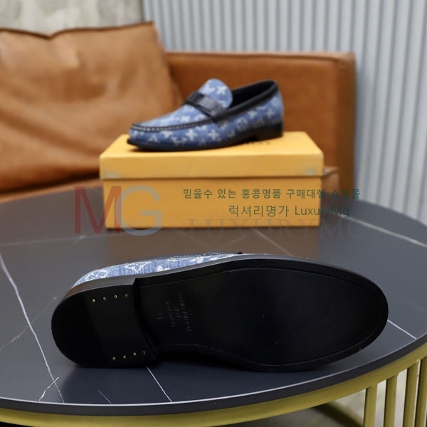  ̺ ĳ־  1LV3077805-3