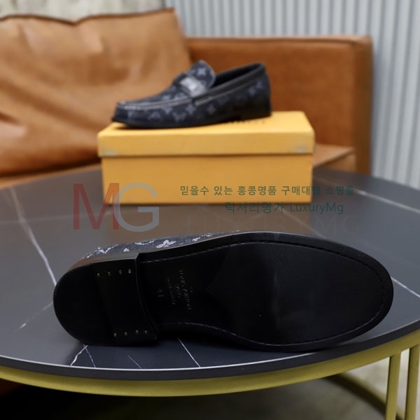  ̺ ĳ־  1LV3077805-2