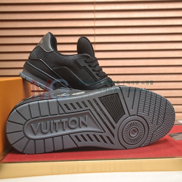 �������� ���̺��� ����Ŀ�� LV336011-5