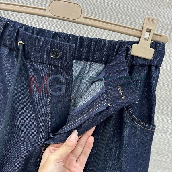 ���� ���ڷ� ��ġ�ڸ� ���� BC156083-1