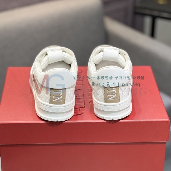  ���� �߷�Ƽ�� ����Ŀ�� V6A36605-1