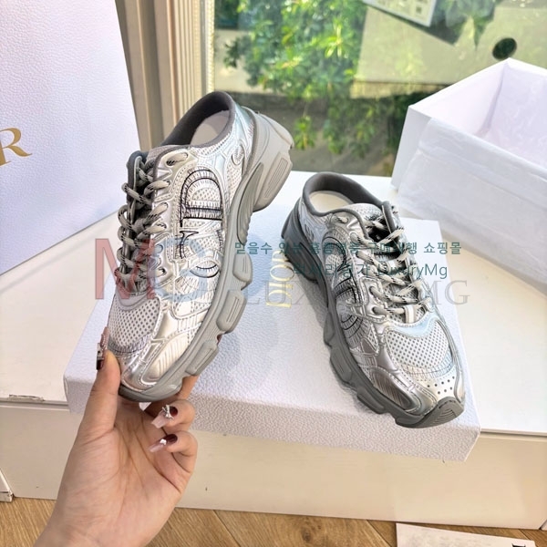 ��� �� ����Ŀ�� �������� DR966066