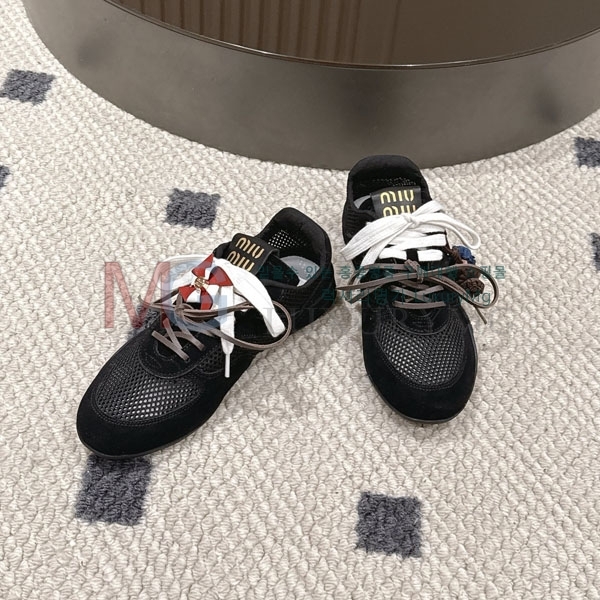 ���� �̿�̿� ����Ŀ�� 1M622810