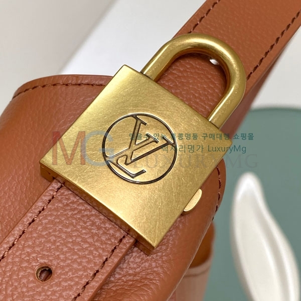  ���̺��� �ο� Ű ȣ���� MM M24856-22