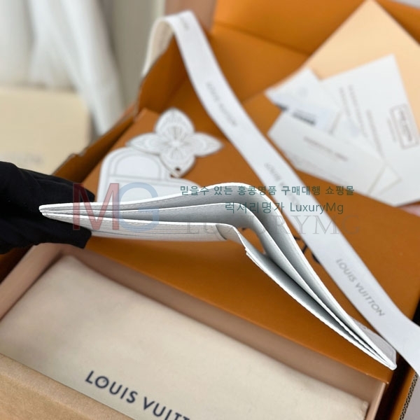 ���̺��� ��Ƽ�� ���� M27082-50