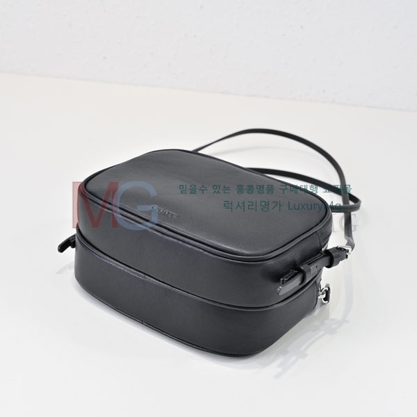 �� �ο� Ʈ���� 950100-1