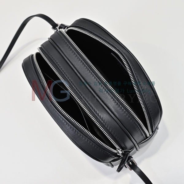 �� �ο� Ʈ���� 950100-1