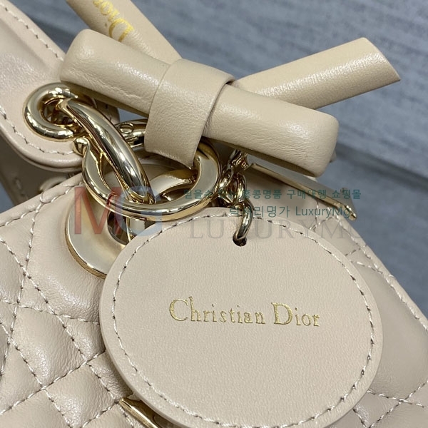 ��� ���� ���̵�� M078010-2